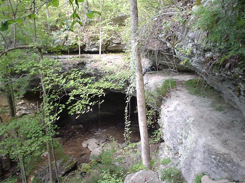  Rock shelter near Laural Cave entry.
<br>8:DSC02344.JPG